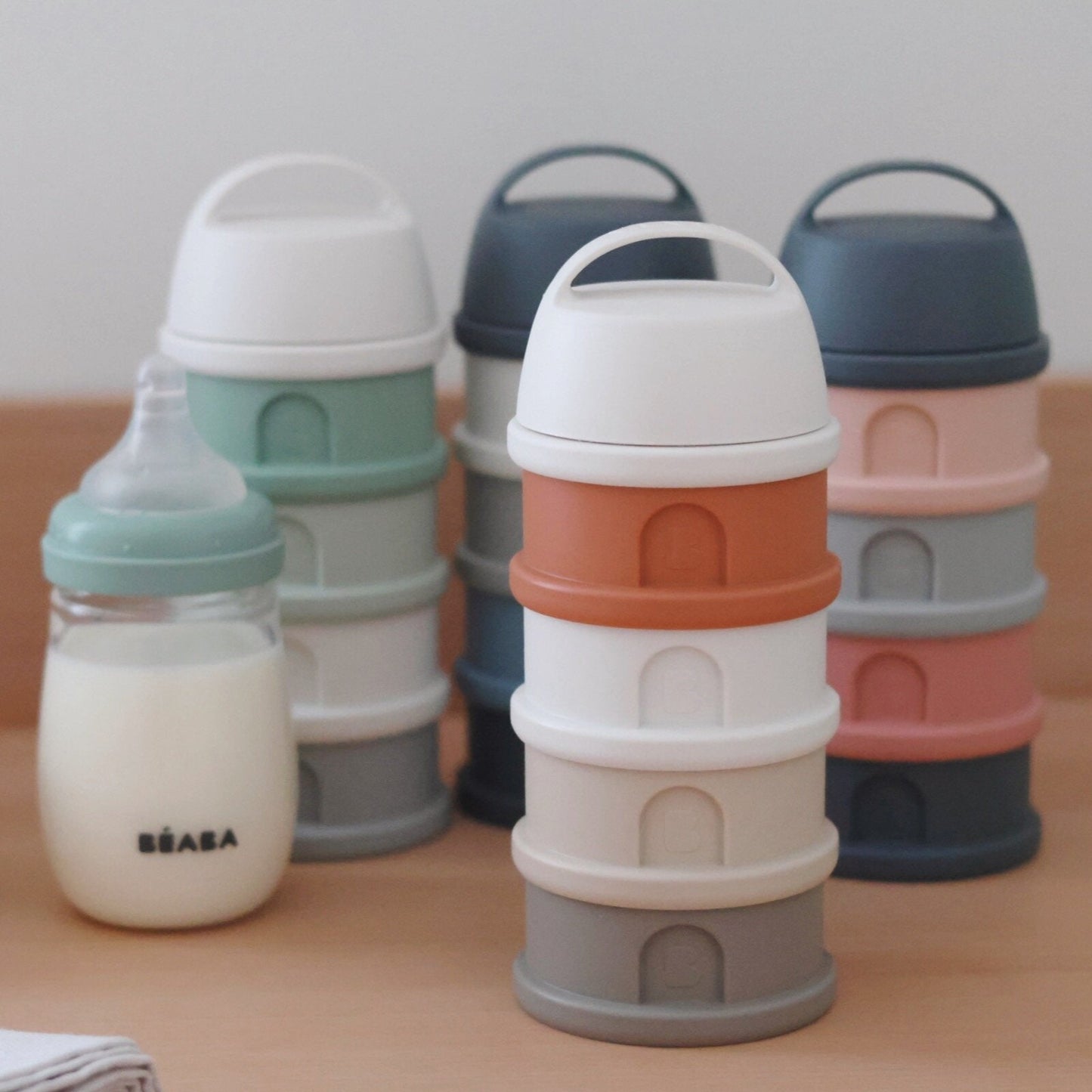 Formula Milk Container 4 Compartments