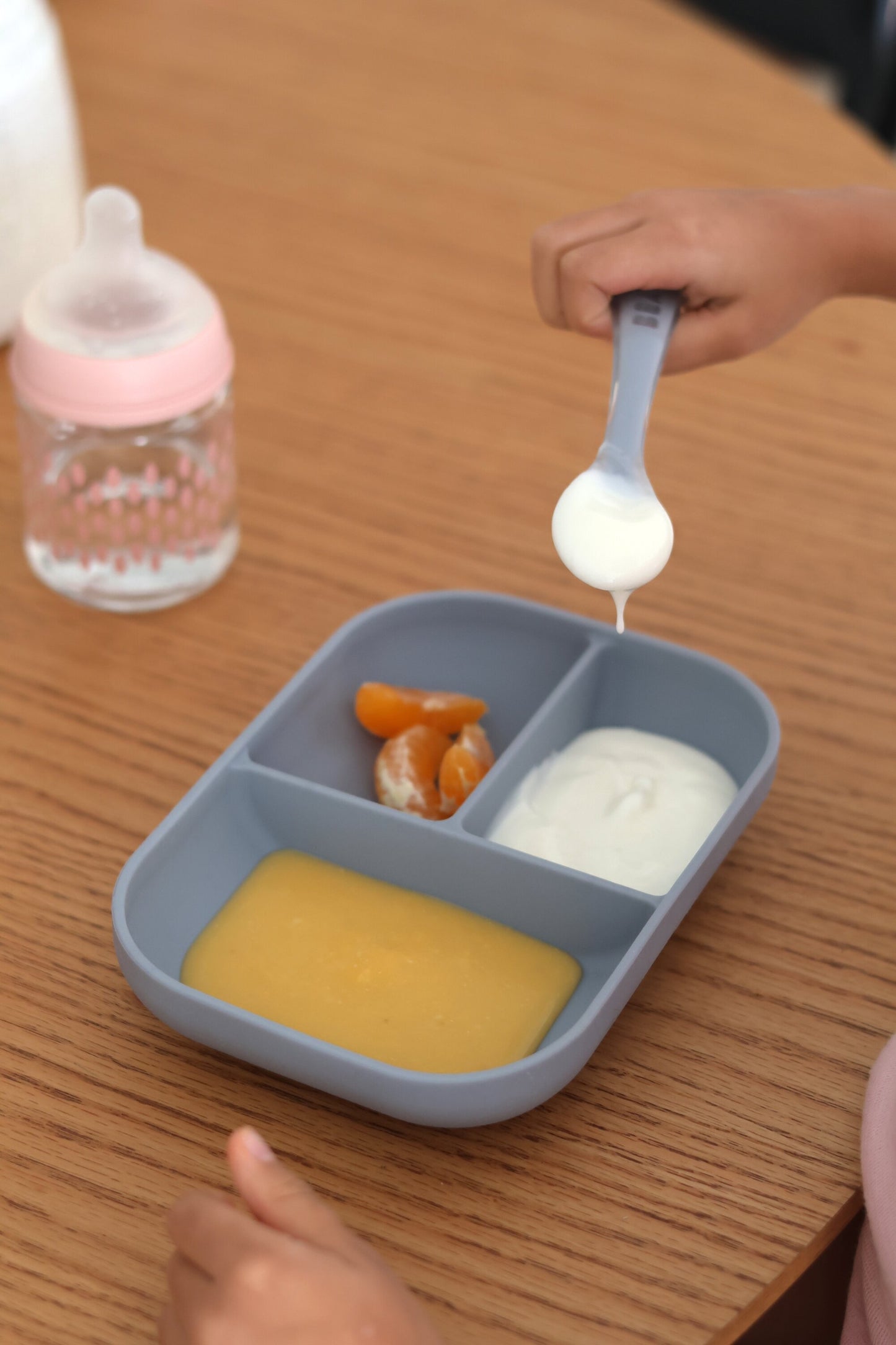 Silicone Meal Set with Divider + 2nd Age Silicone Spoon
