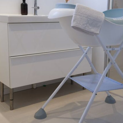 Camele'o Bath Stand