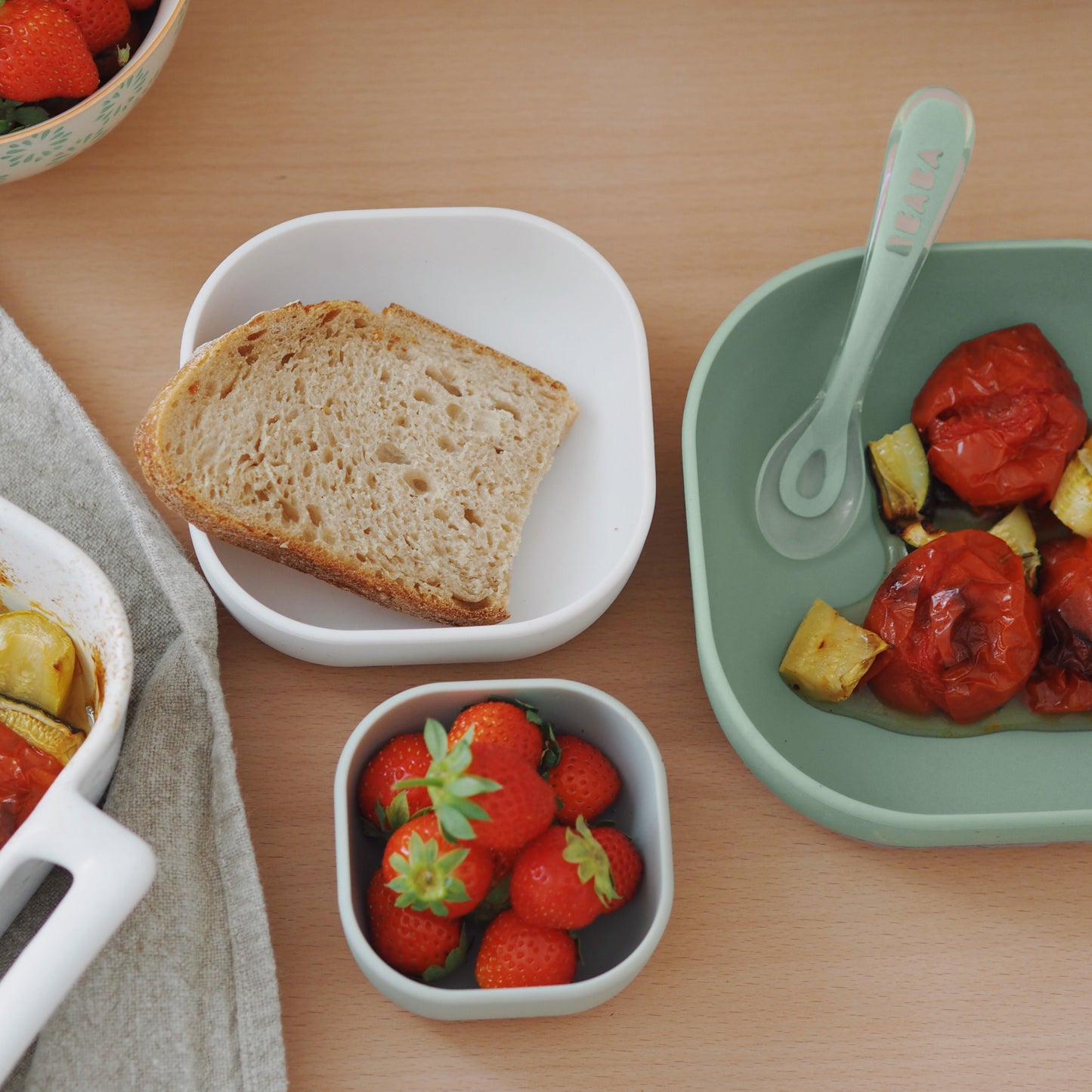 Set of 3 Silicone Nesting Bowls